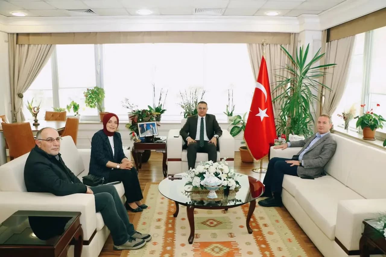İş İnsanı ve STK Temsilcileri Sancaktepe Kaymakamı'nı Ziyaret Etti İş İnsanı ve STK Temsilcileri Sancaktepe Kaymakamı'nı Ziyaret Etti