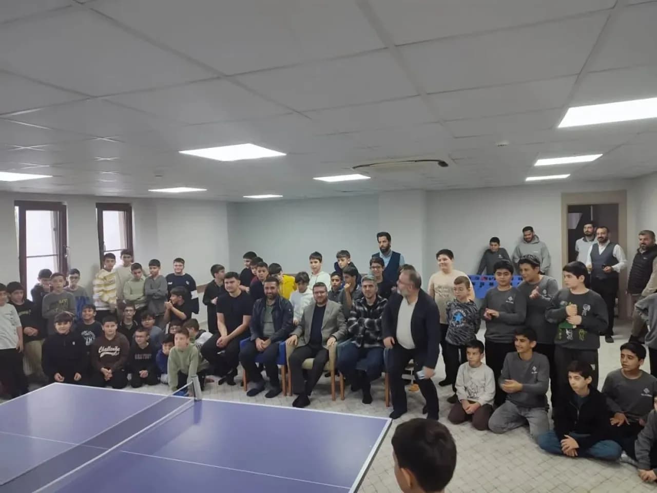 Nilüfer Müftülüğü'nde Hafızlık Öğrencileri Masa Tenisi Turnuvasında Buluştu