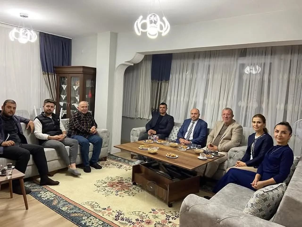 MHP Silivri Ekibi, Bahçeli'nin Talimatları Doğrultusunda İlçe Ziyaretlerine Devam Ediyor