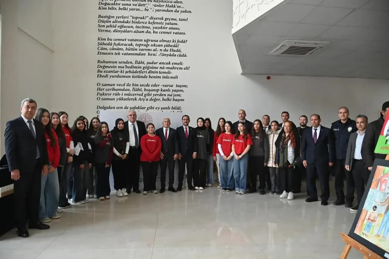 Kumluca'da 24 Kasım Öğretmenler Günü Coşkuyla Kutlandı