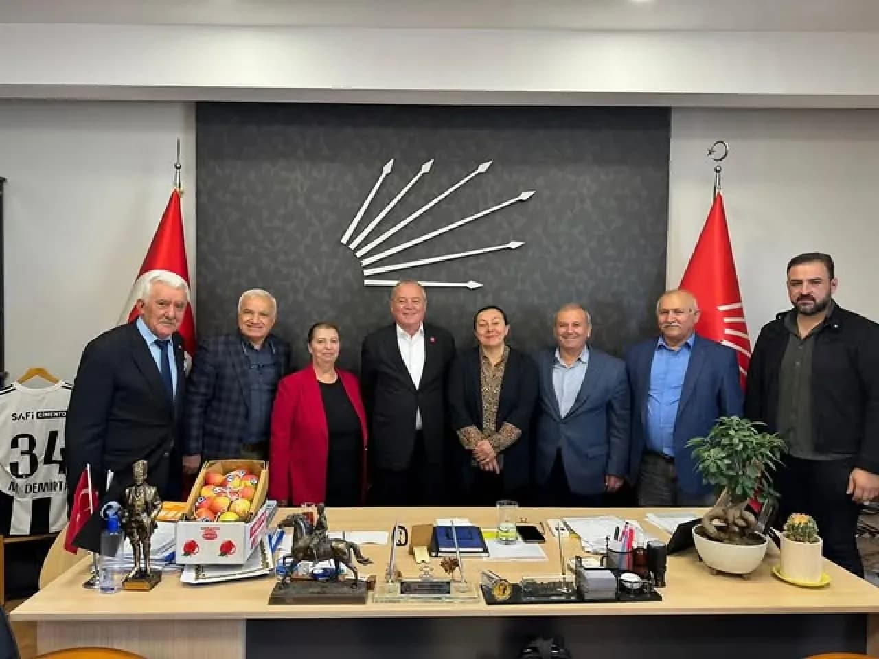 CHP Beylikdüzü, Amasya İl Yardımlaşma Derneği'ni Ziyaret Etti CHP Beylikdüzü, Amasya İl Yardımlaşma Derneği'ni Ziyaret Etti