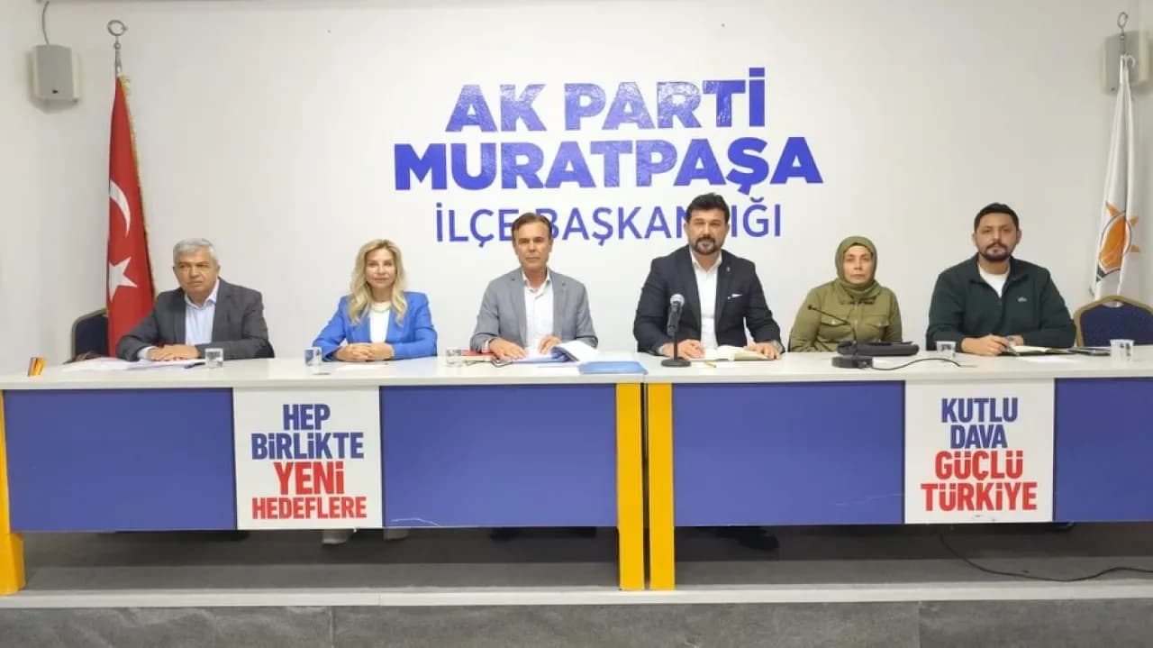 AK Parti Muratpaşa'da Haftalık Olağan Toplantı Gerçekleştirildi AK Parti Muratpaşa'da Haftalık Olağan Toplantı Gerçekleştirildi