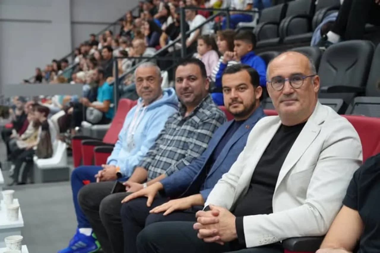 Alanya Belediyespor, Ziraat Bankkart'a Karşı Sahada Büyük Mücadele Verdi Alanya Belediyespor, Ziraat Bankkart'a Karşı Sahada Büyük Mücadele Verdi