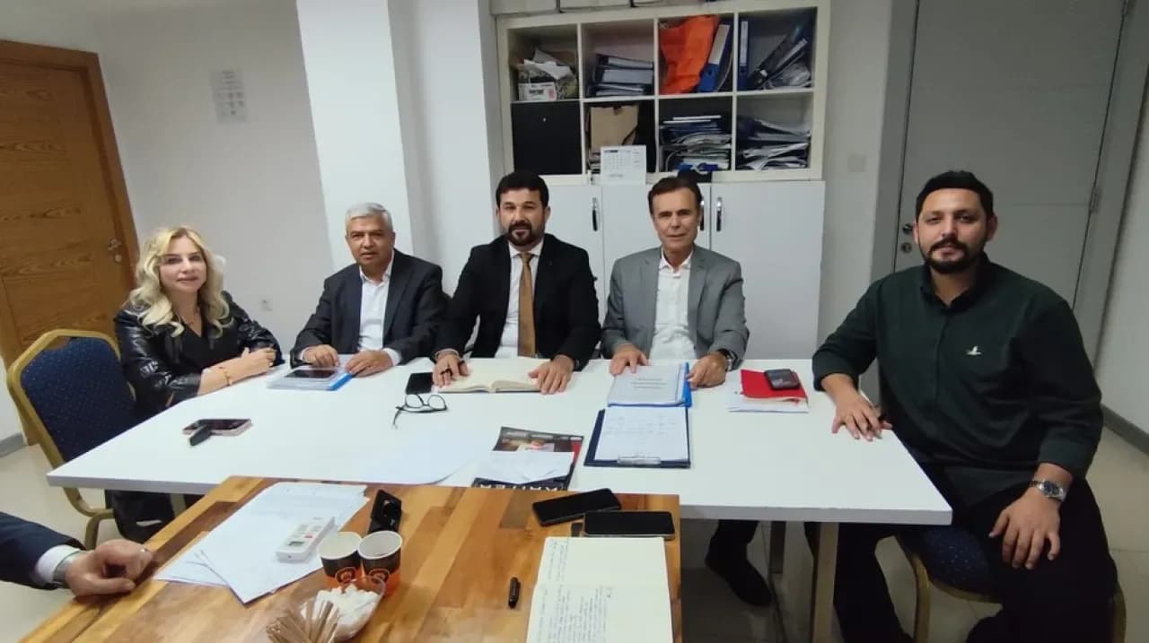 Muratpaşa AK Parti İlçe Başkanlığı Yürütme Kurulu Toplantısı Yapıldı Muratpaşa AK Parti İlçe Başkanlığı Yürütme Kurulu Toplantısı Yapıldı