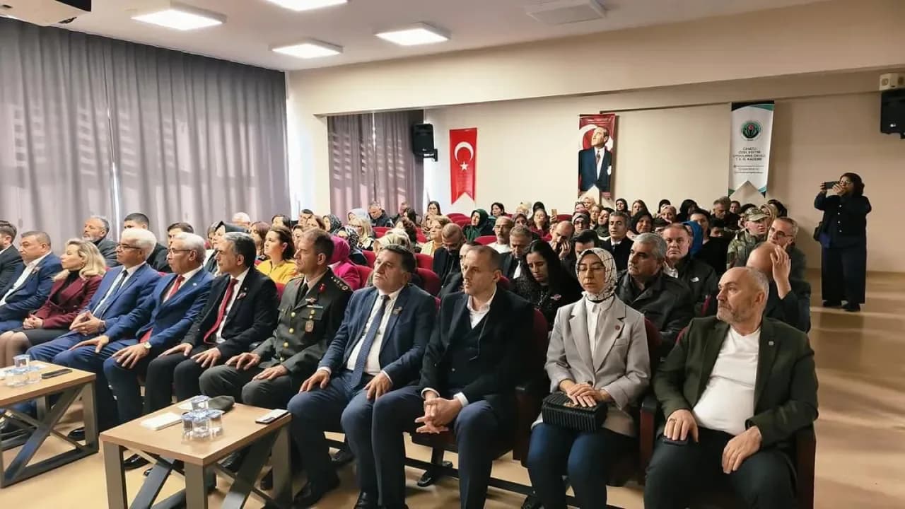 Gemlik'te Engelliler Farkındalık Günü'nde Anlamlı Etkinlik