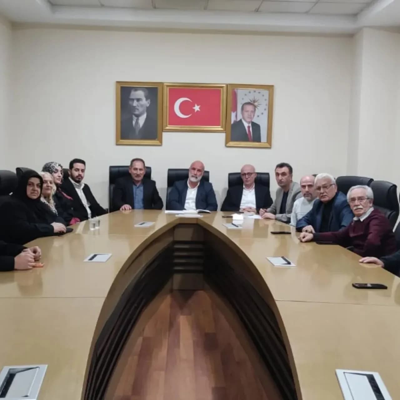 AK Parti Bahçelievler'de Mahalle Toplantıları Tamamlandı AK Parti Bahçelievler'de Mahalle Toplantıları Tamamlandı