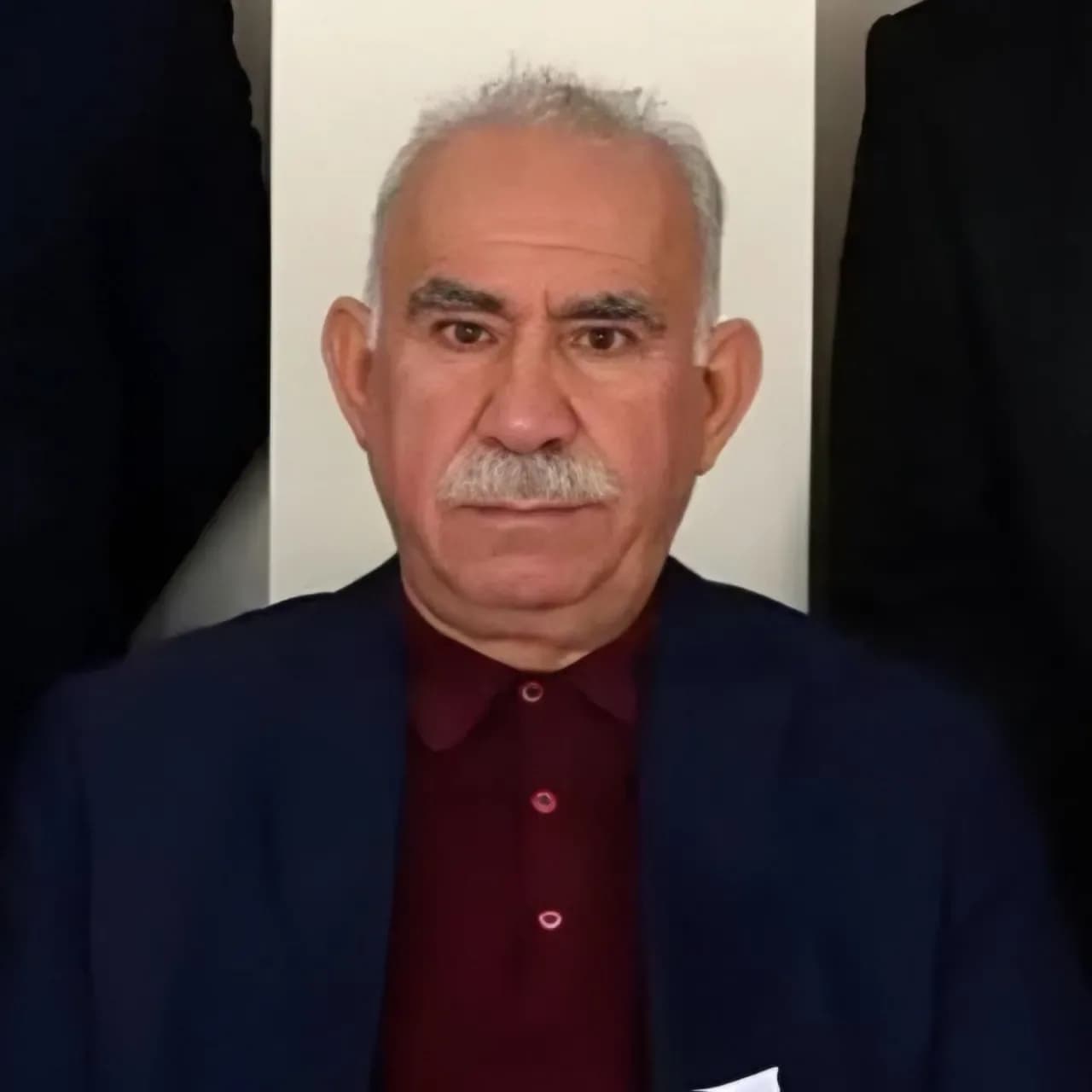 DEM Parti Etkinliğinde Öcalan'ın Mektubu: "Onur Savaşı" İfadeleri Gündem Oldu DEM Parti Etkinliğinde Öcalan'ın Mektubu: "Onur Savaşı" İfadeleri Gündem Oldu