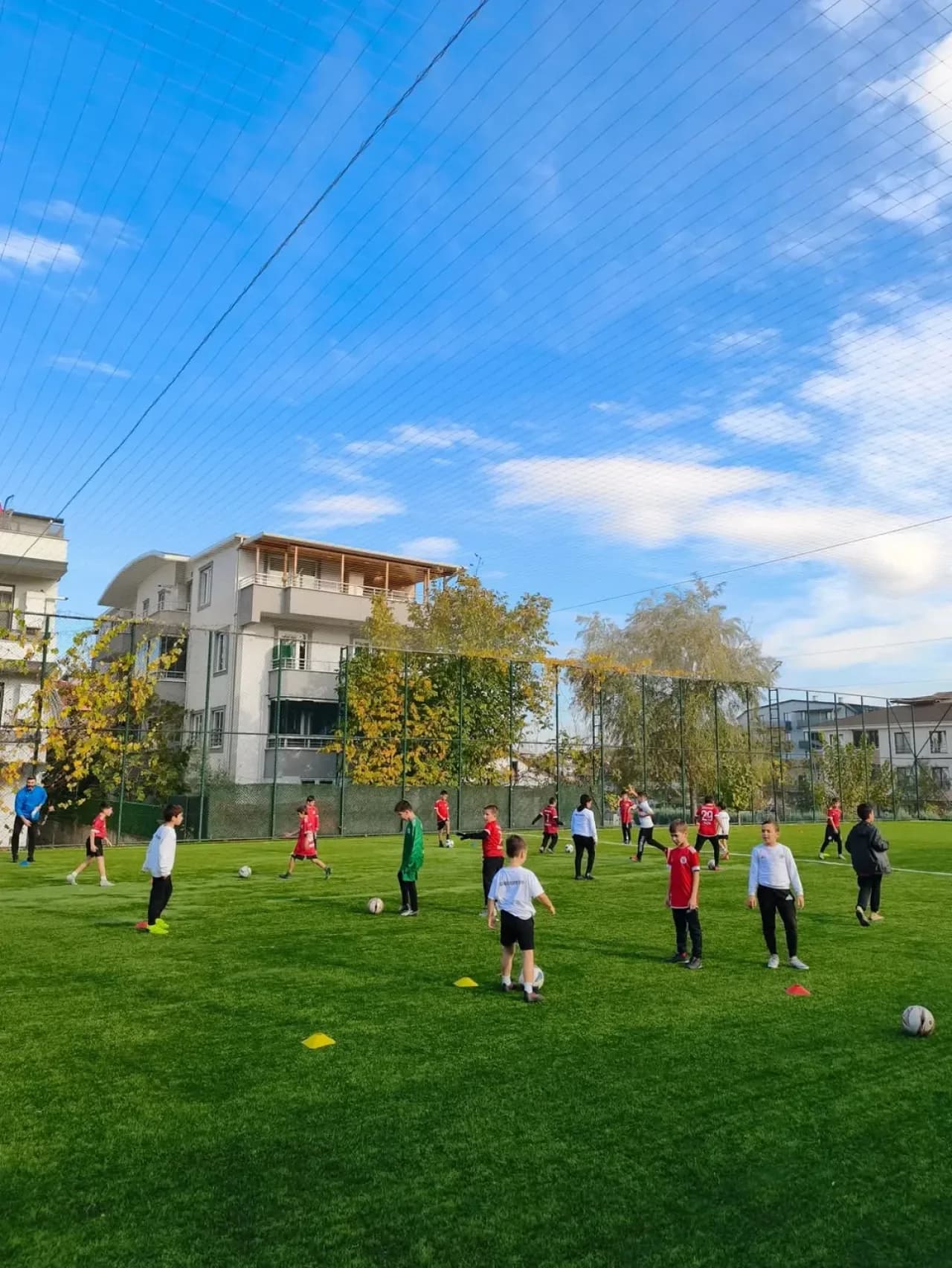 Başiskele Belediye Spor'da Futbol Altyapı Çalışmalarına Hız Kesmeden Devam Ediliyor Başiskele Belediye Spor'da Futbol Altyapı Çalışmalarına Hız Kesmeden Devam Ediliyor