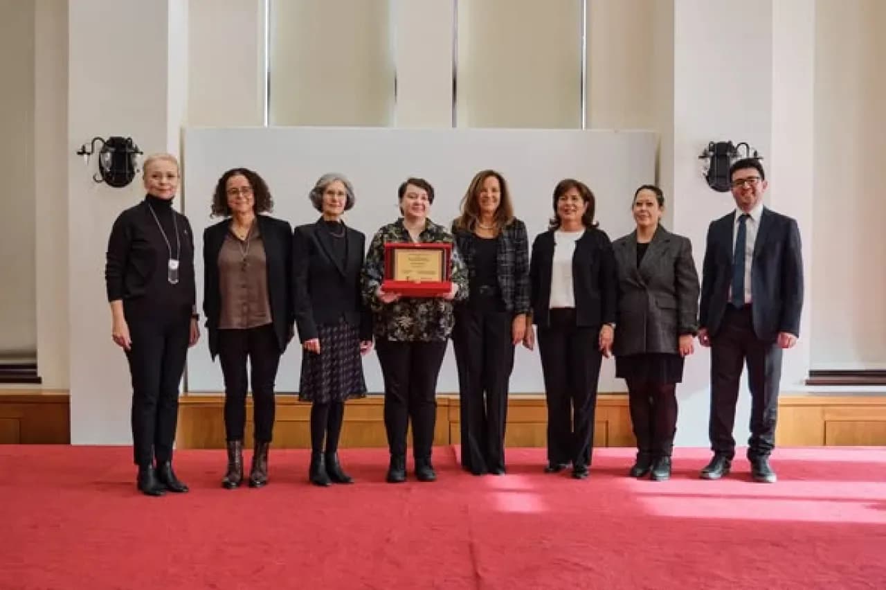 Dr. Mine Egbatan, Prof. Dr. Çiğdem Kağıtçıbaşı İnsan Gelişimi Araştırma Ödülü'nün Sahibi Oldu