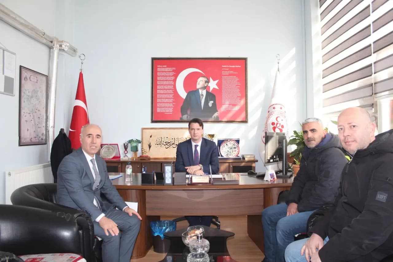 Keles Kaymakamı Burak Bozkurt Gürses, Gençlik ve Spor Müdürlüğü'nde İncelemede Bulundu Keles Kaymakamı Burak Bozkurt Gürses, Gençlik ve Spor Müdürlüğü'nde İncelemede Bulundu