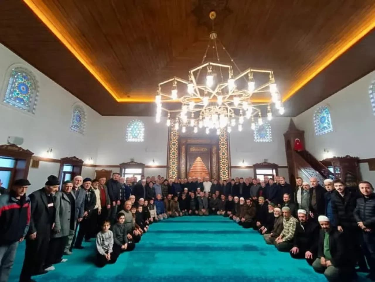 Keçiören'de Aileler Sabah Namazında Bir Araya Geldi