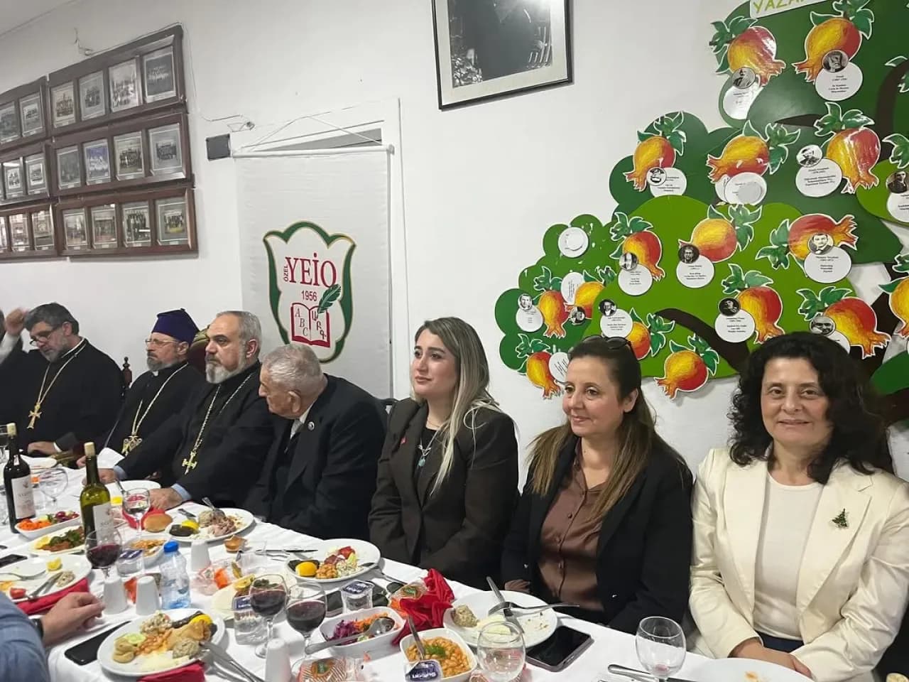 CHP Bakırköy Başkanlığı, Yeşilköy Surp İstepanos Kilisesi'nin Sevgi Sofrası'nda CHP Bakırköy Başkanlığı, Yeşilköy Surp İstepanos Kilisesi'nin Sevgi Sofrası'nda