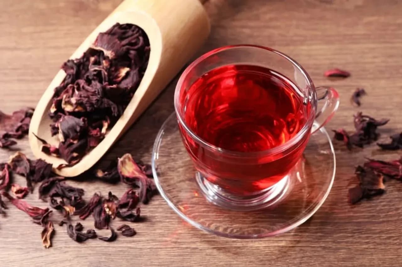 Hibiskus Çayının Faydaları ve Doğru Demleme Yöntemi Hibiskus Çayının Faydaları ve Doğru Demleme Yöntemi