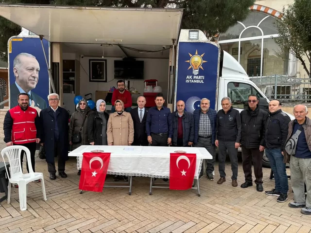 AK Parti Maltepe'de Açılan AK Nokta, Bakan Yardımcısı Boyraz Tarafından Ziyaret Edildi AK Parti Maltepe'de Açılan AK Nokta, Bakan Yardımcısı Boyraz Tarafından Ziyaret Edildi