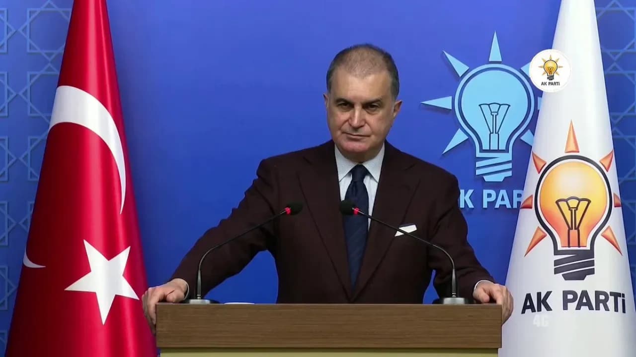 AK Parti'den Dış Politika ve SDG Açıklaması: "Görüş Ayrılığı Yok, Strateji Tek" AK Parti'den Dış Politika ve SDG Açıklaması: "Görüş Ayrılığı Yok, Strateji Tek"