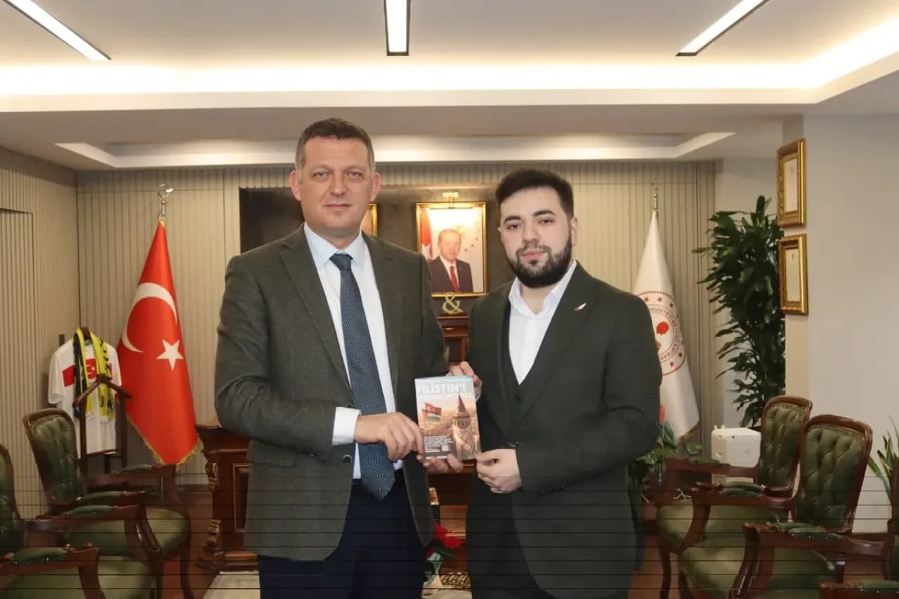 Beykoz'da Filistin İçin Dayanışma Yürüyüşü: Kaymakam Ürkmezer Davet Kabul Etti Beykoz'da Filistin İçin Dayanışma Yürüyüşü: Kaymakam Ürkmezer Davet Kabul Etti
