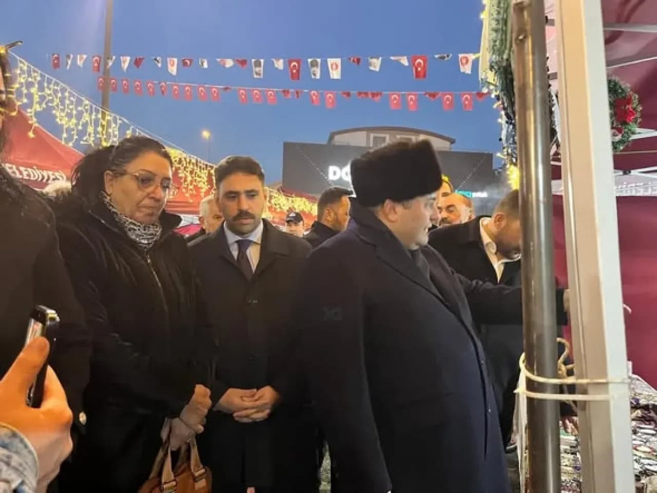 CHP Keçiören Kadın Kolu'ndan Kadın Emeği Pazarı'na Anlamlı Ziyaret CHP Keçiören Kadın Kolu'ndan Kadın Emeği Pazarı'na Anlamlı Ziyaret