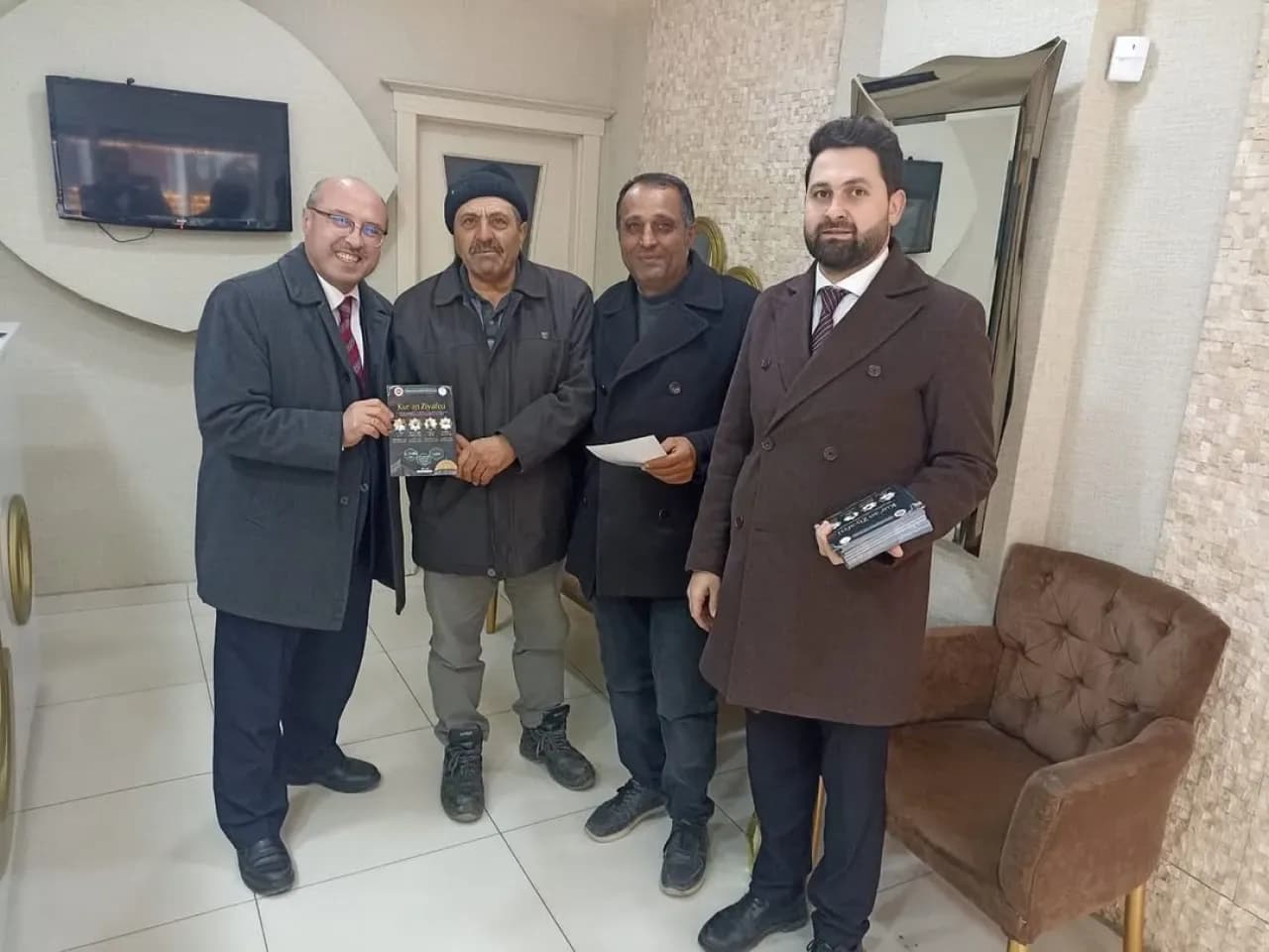 Şereflikoçhisar Müftülüğü, Esnaf Kandil Ziyaretinde Kur'an Ziyafetine Davet Etti Şereflikoçhisar Müftülüğü, Esnaf Kandil Ziyaretinde Kur'an Ziyafetine Davet Etti