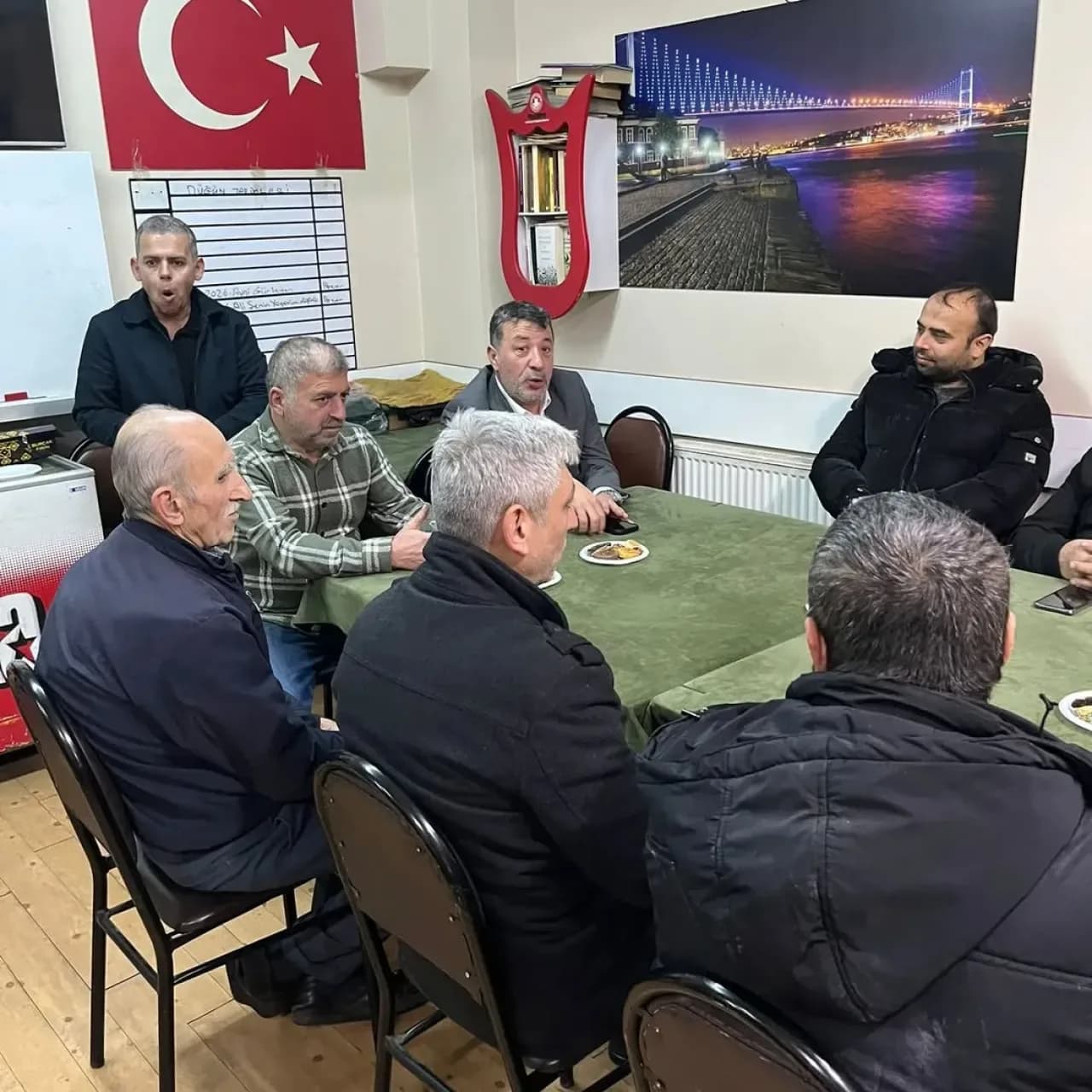 MHP Kağıthane İlçe Başkanı Şafak Taştemir, Türkeli Hacıköyü Derneği'ni Ziyaret Etti