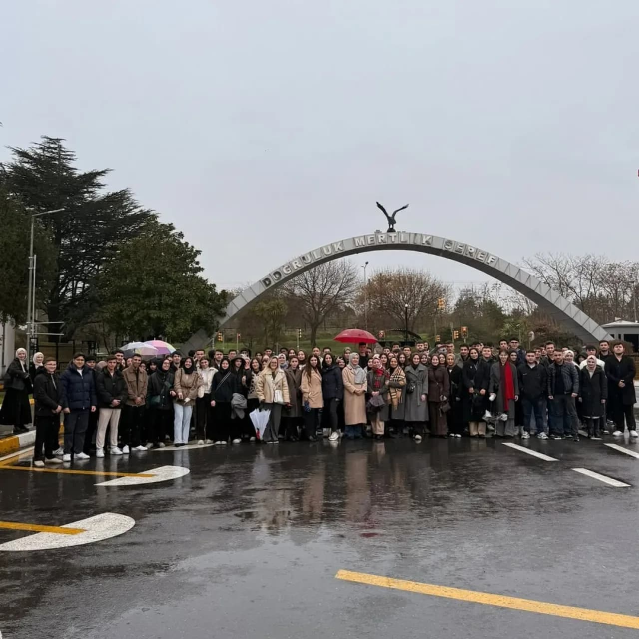 Bağcılar Gençliği Hava Harp Müzesi'nde Tarihe Yolculuk Yaptı Bağcılar Gençliği Hava Harp Müzesi'nde Tarihe Yolculuk Yaptı