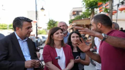 Sur'da Kaldırım İşgallerine Sıkı Denetim: Yaya Yolları Geri Kazanılıyor
