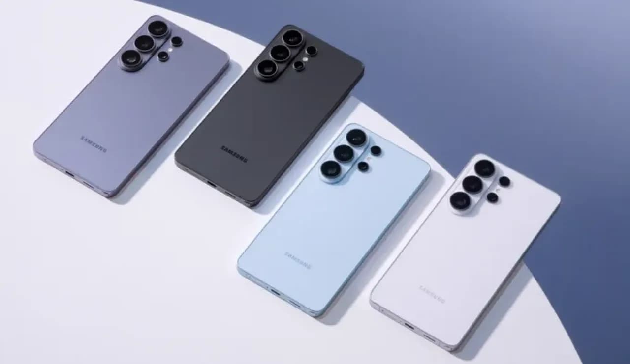 Samsung Galaxy S26 Ultra'da Büyük Değişim: Titanyum Yerine Alüminyum Tercihi Samsung Galaxy S26 Ultra'da Büyük Değişim: Titanyum Yerine Alüminyum Tercihi