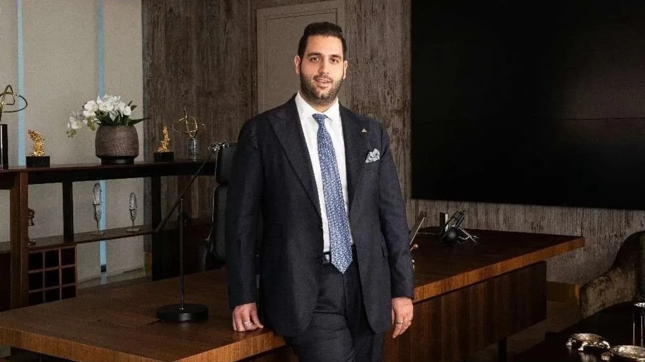Ahmet Emin Ahlatcı: "Modern Altın Rafinerileri Artık Finansal Sistemin Güven Kaynağı" Ahmet Emin Ahlatcı: "Modern Altın Rafinerileri Artık Finansal Sistemin Güven Kaynağı"