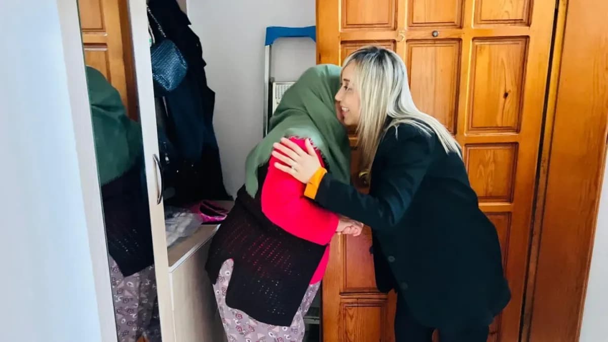 Antalya Milletvekili Tuba Vural Çokal, Serik'te Vatandaşlarla Bir Araya Geldi Antalya Milletvekili Tuba Vural Çokal, Serik'te Vatandaşlarla Bir Araya Geldi