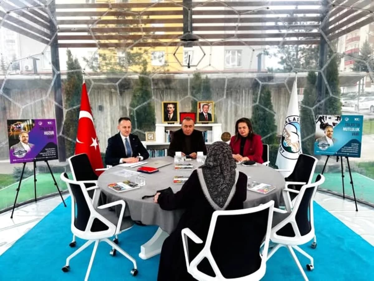 Talas'ta Şeffaf Oda Etkinliği: Vatandaşlar Doğrudan Yetkililerle Görüşüyor