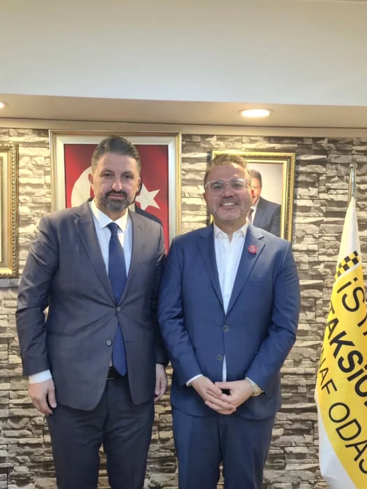 İstanbul Taksiciler Esnaf Odası'na Uluslararası Deneyim Ziyareti İstanbul Taksiciler Esnaf Odası'na Uluslararası Deneyim Ziyareti