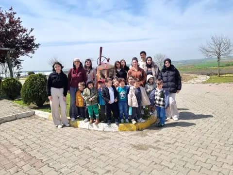 Silivri'de Öğrenciler Toprakla Buluşuyor: Tarım Merkezi Kapılarını Açıyor