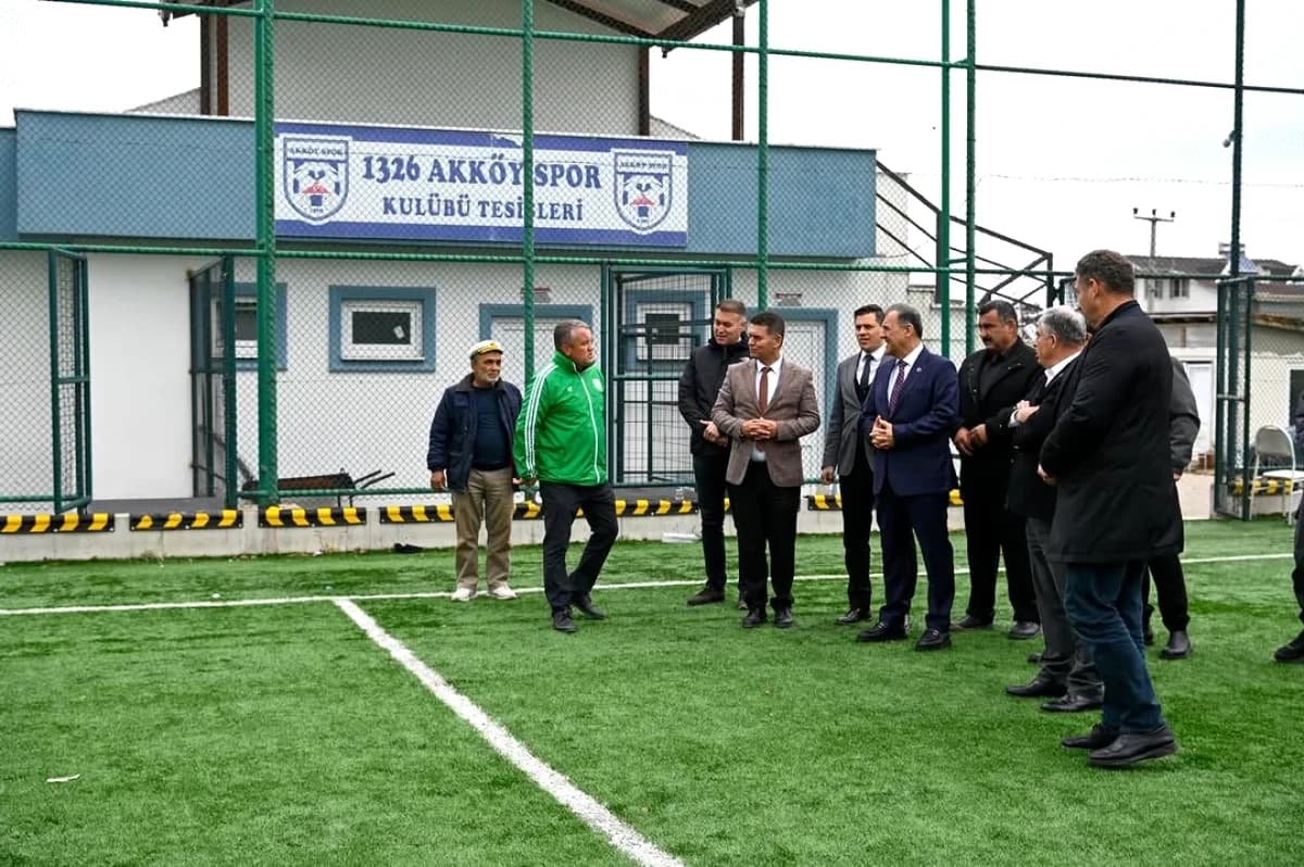 Yalova'da 3 Köyün Futbol Sahalarına Modern Tribün Yatırımı