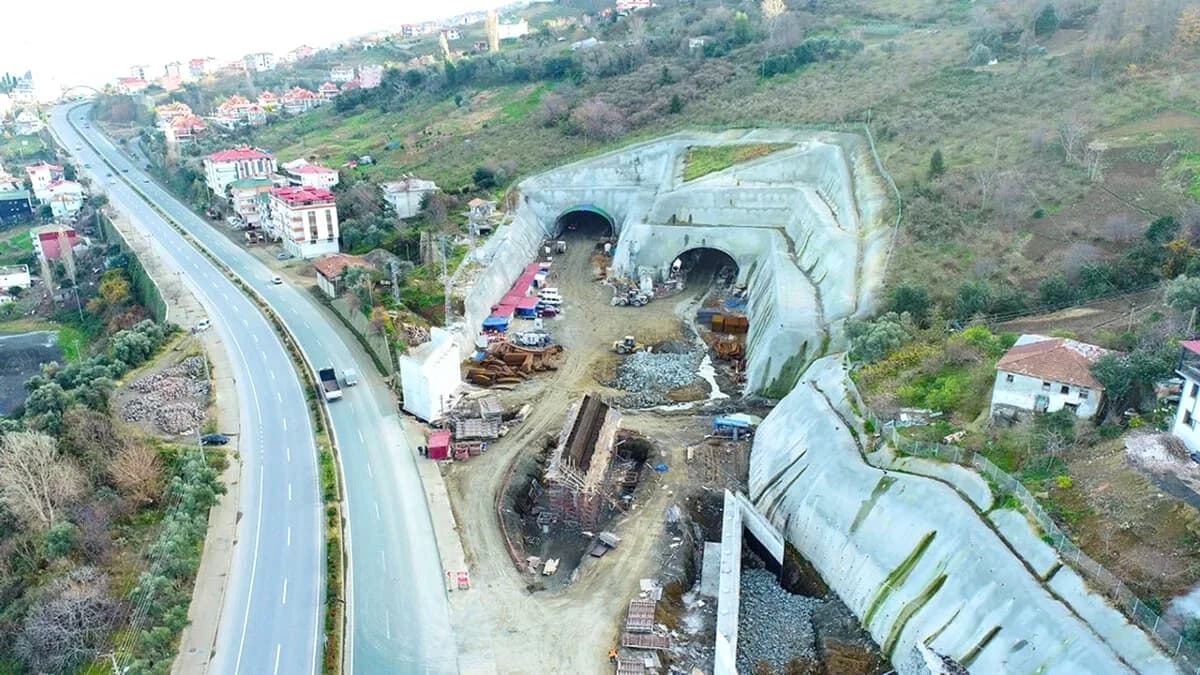 Trabzon Güney Çevre Yolu'nda Son Durum: Tüneller Yüzde 70'te Trabzon Güney Çevre Yolu'nda Son Durum: Tüneller Yüzde 70'te