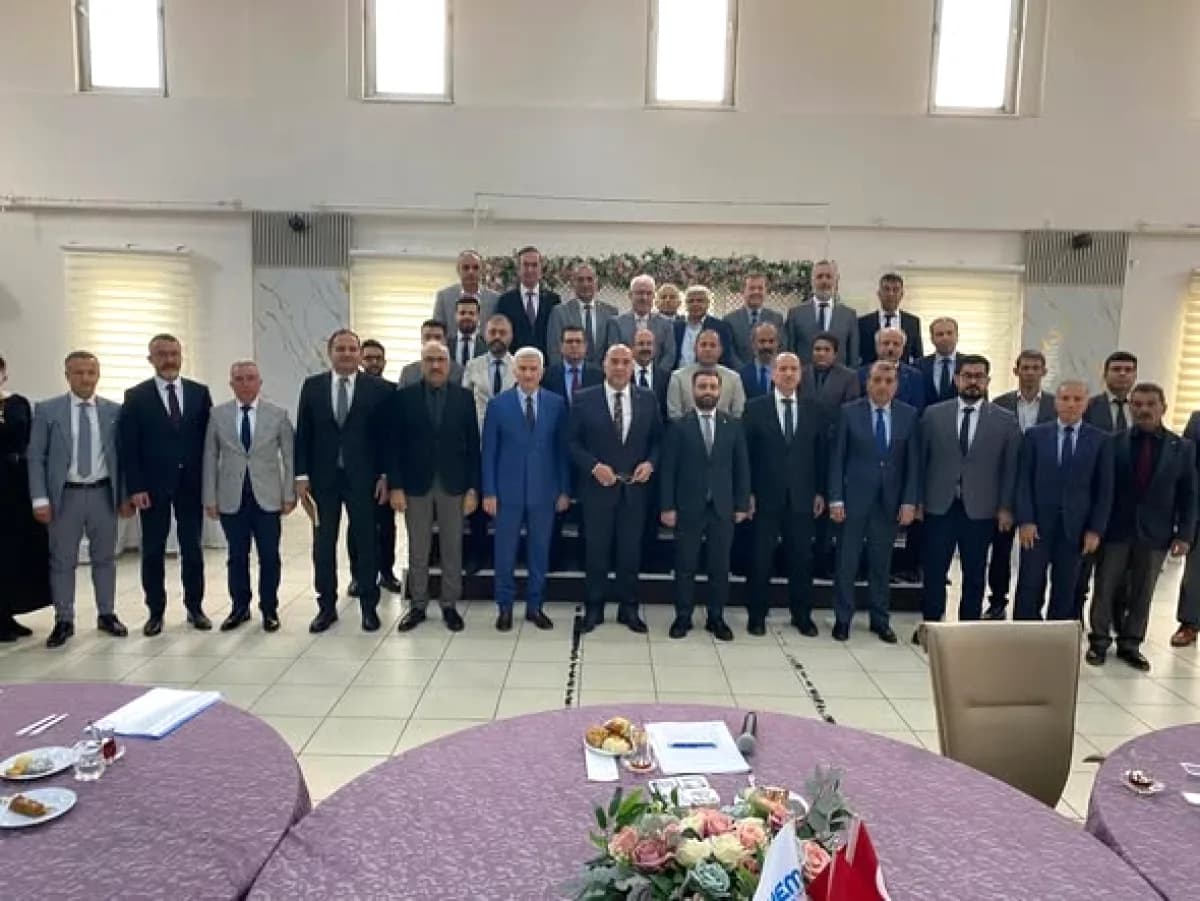 Adana'da Hayat Boyu Öğrenme Çalışmaları Masaya Yatırıldı