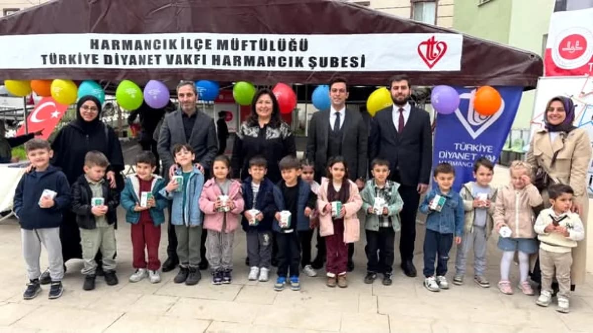 Bursa Harmancık'ta Kaymakam Kömürcü'den Minik Öğrencilere Sağlıklı Gülüş Ziyareti