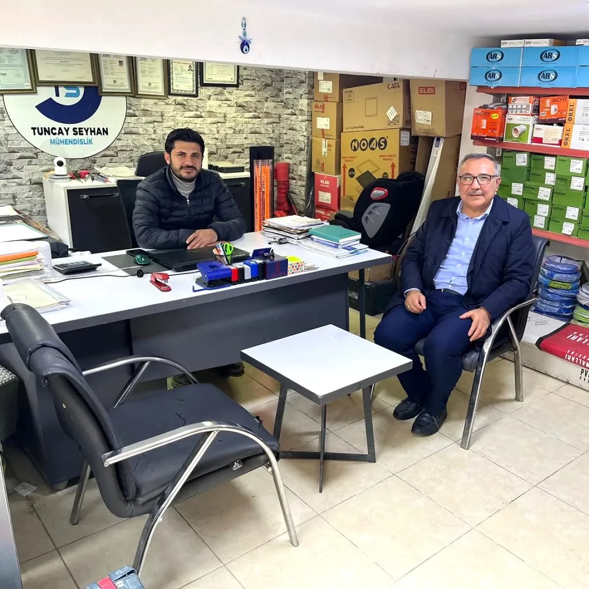 Şereflikoçhisar AK Parti'de Yönetim Değişimi Sonrası Nezaket Ziyareti Şereflikoçhisar AK Parti'de Yönetim Değişimi Sonrası Nezaket Ziyareti