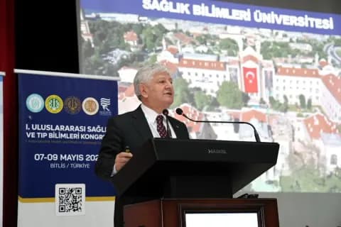 SBÜ Rektörü Aydın'dan Bitlis'te Tıp Eğitimi ve Afiliyasyon Modeli Sunumu