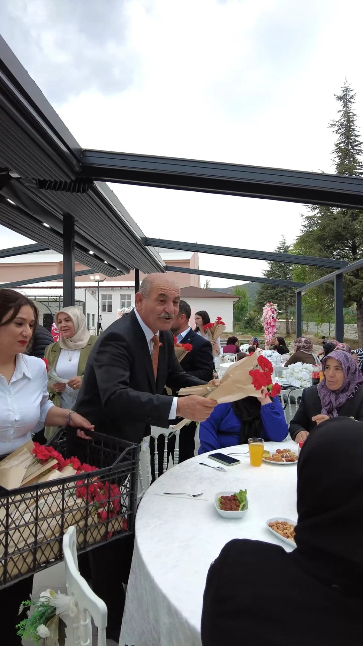 Kalecik Belediyesi Anneler Günü'nde Annelerle Buluştu