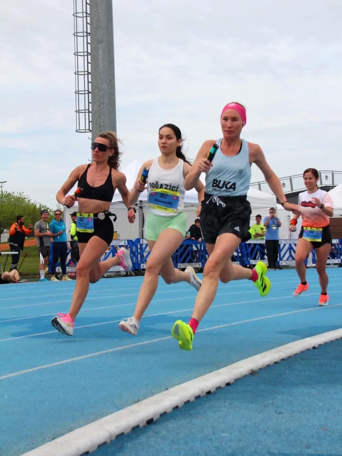 Avcılar Belediyesi Spor Kulübü İstanbul SAUCONY Koşusu'nda Fırtına Gibi Esti Avcılar Belediyesi Spor Kulübü İstanbul SAUCONY Koşusu'nda Fırtına Gibi Esti