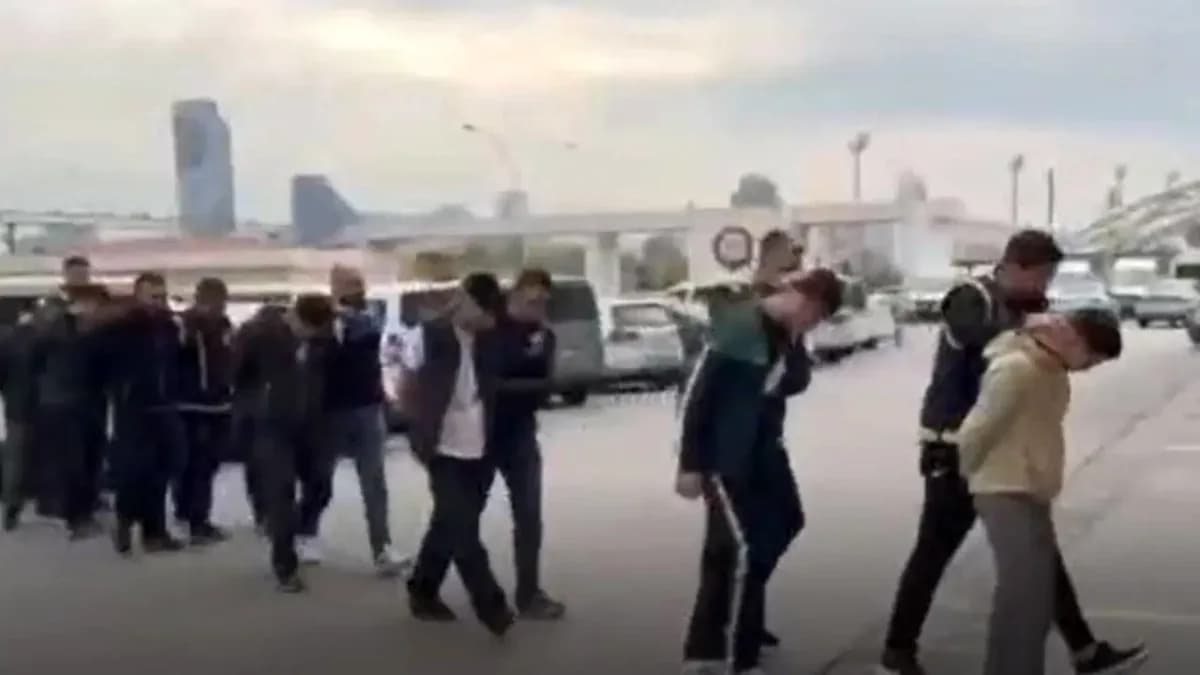Ankara'da Sosyal Medyadan Silahlı Paylaşım Operasyonu: 19 Gözaltı Ankara'da Sosyal Medyadan Silahlı Paylaşım Operasyonu: 19 Gözaltı