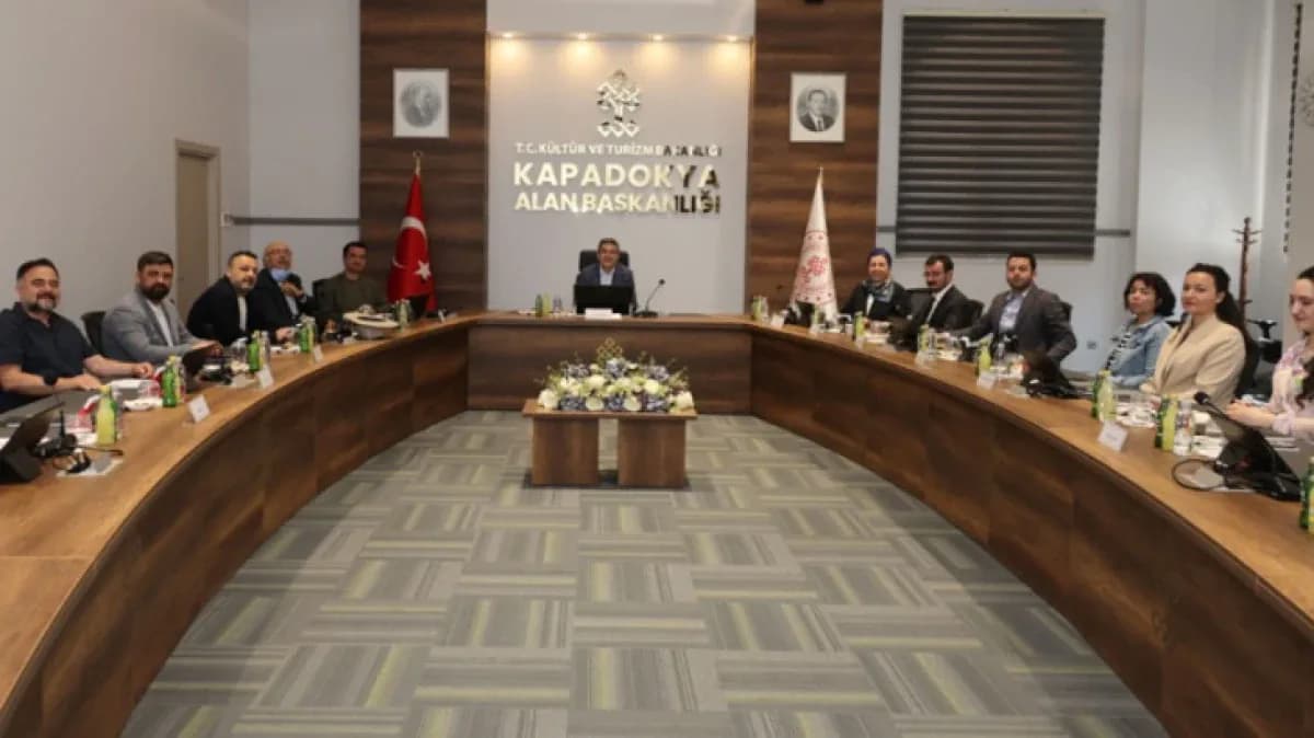 Kapadokya'da Sanat Atağı: Yeni Projeler ve Yol Haritası Belirlendi Kapadokya'da Sanat Atağı: Yeni Projeler ve Yol Haritası Belirlendi