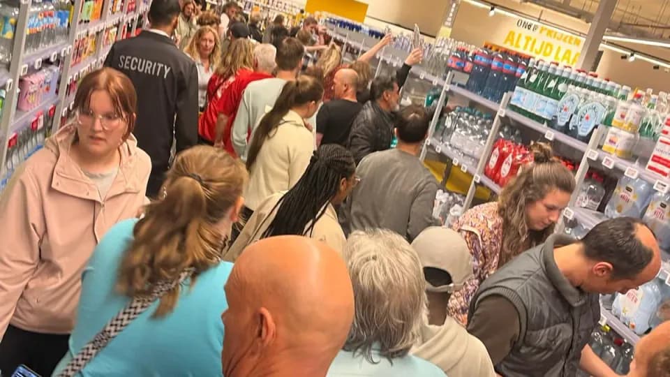 Hollanda'da 3 Şehir İçin Kritik Uyarı: Musluk Suyunu Kaynatmadan İçmeyin görseli