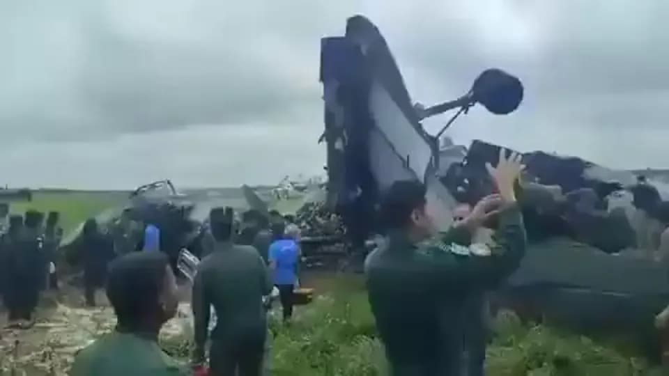 Hindistan Hava Kuvvetleri'nde Kaza: Antonov AN-32 Kırıma Uğradı görseli