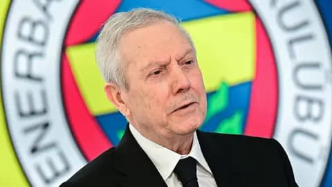 Fenerbahçe'den Yeni Teknik Direktör İddialarına Yanıt: Resmi Açıklama Geldi