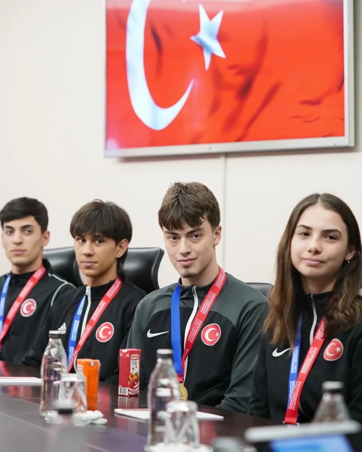 Milli Eğitim Bakanı Sporcuları Kabul Etti Milli Eğitim Bakanı Sporcuları Kabul Etti