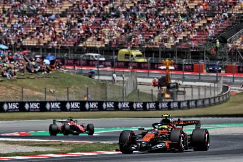 Barselona GP'de Hız Tuzakları: McLaren Zirvede Ama Yarış Temposu Şaşırtıyor