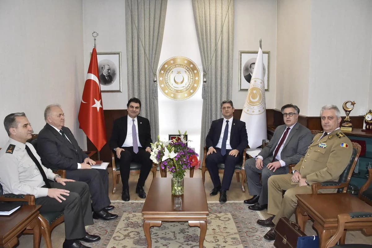 Milli Savunma Bakan Yardımcısı Musa Heybet, Romanya Senatosu Dış İlişkiler Komisyonu Başkanı Titus Corlatean'la Bir Araya Geldi Milli Savunma Bakan Yardımcısı Musa Heybet, Romanya Senatosu Dış İlişkiler Komisyonu Başkanı Titus Corlatean'la Bir Araya Geldi