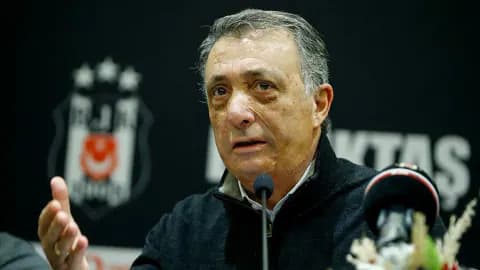 Ahmet Nur Çebi'den Sürpriz Hamle: Asırlık Kulüp Altay'ı Kurtarma Planı