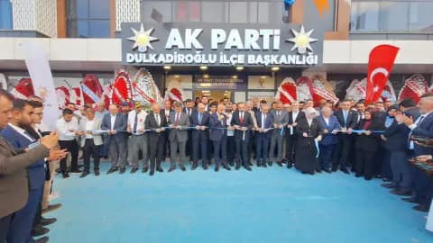 Deprem Sonrası Yeniden İnşa: AK Parti Dulkadiroğlu Hizmet Binası Açıldı