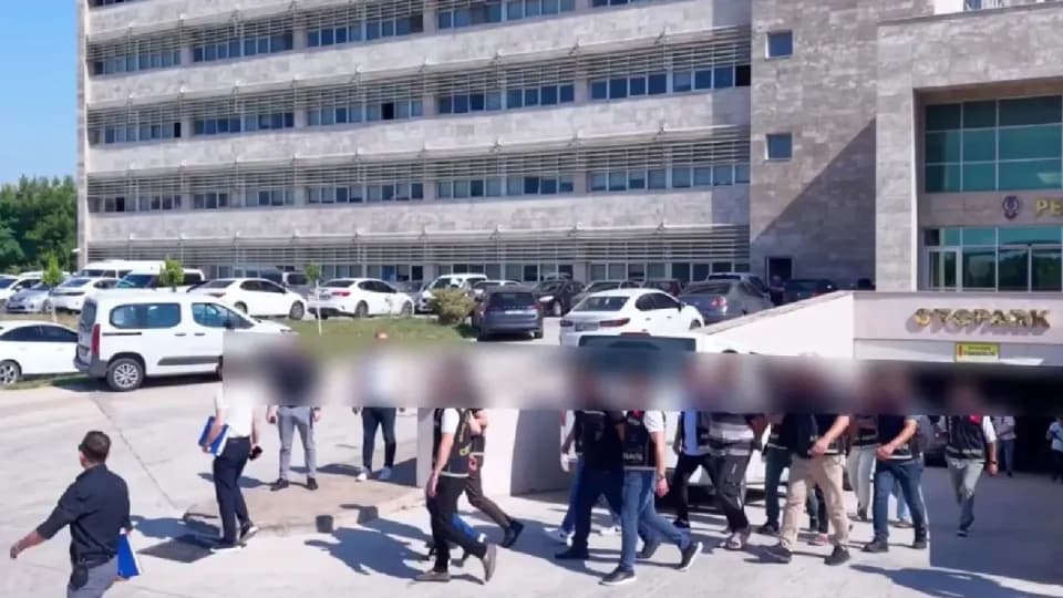 Antalya'da 12 Yıllık Sır Çözüldü: 15 Bin Sayfalık Kayıt Faili Ortaya Çıkardı görseli